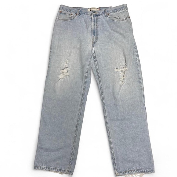 Vintage Levi's Men's 550 Classic Light Blue Relaxed Jeans - Picture 3 of 12